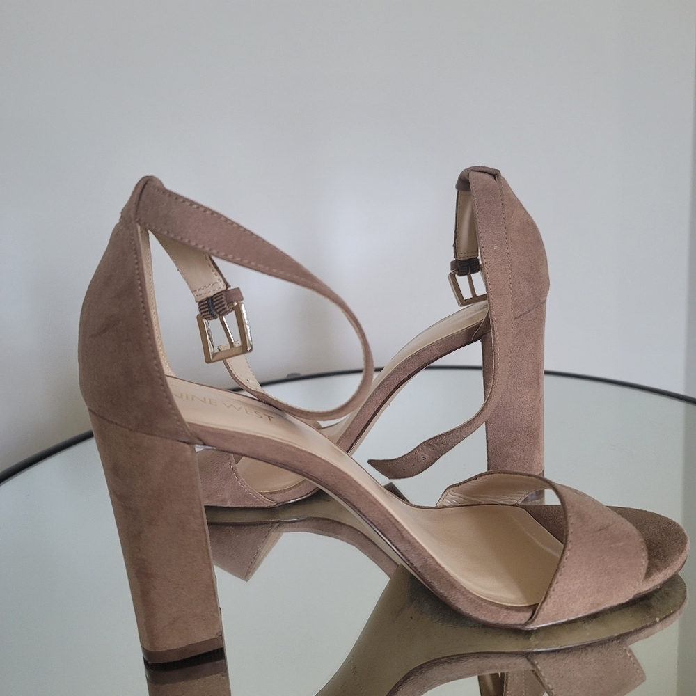 Neutral Heels